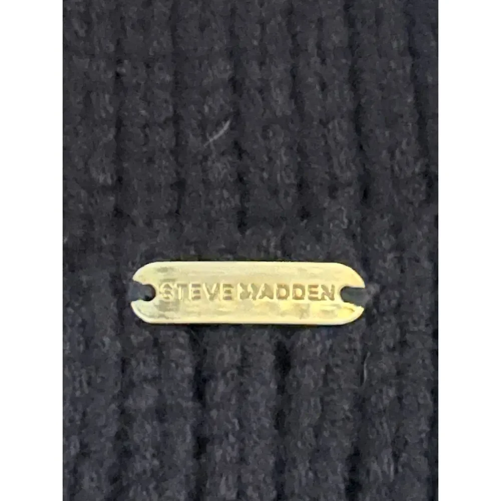 Steve Madden black knit beanie hat ski snow winter